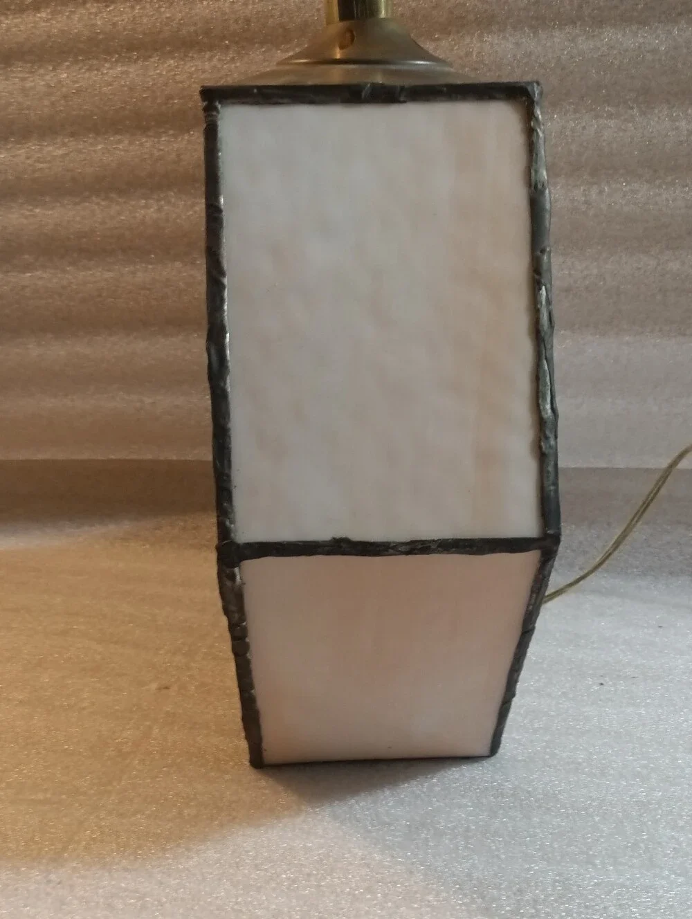 Tiffany Style Iris Flower Stained Glass Accent Lamp Dual Lighting